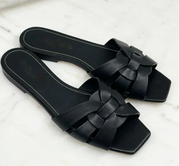 

Фирменный дизайн; Модные женские шлепанцы; Роскошные женские сланцы Летняя обувь из PU искусственной кожи с узким ремешком; Сандалии с откры...