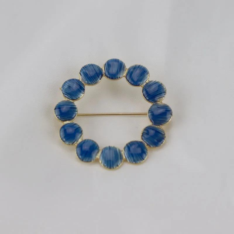 

Simple Floral Enamel Pins Glazed Brooch Scarf Buckle Cardigan Clip Corsage Female Metal Suit Lapel Pin Hat Bag Dress Accessories