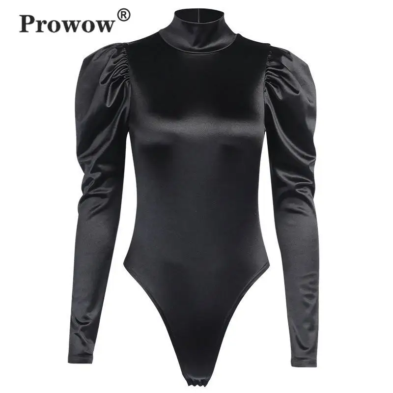 Женское атласное боди с длинным рукавом воротником-стойкой и молнией сзади |