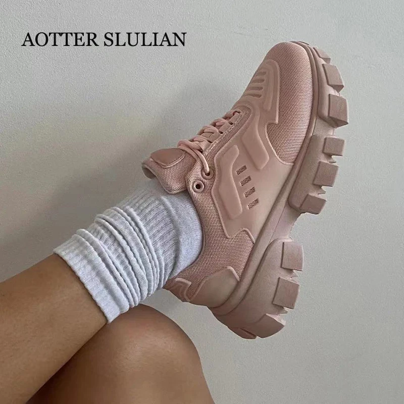 Женские массивные кроссовки на толстой платформе Вулканизированная подошва