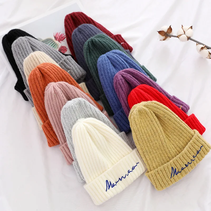 Новая зимняя однотонная шерстяная вязаная шапка с вышитыми буквами модная