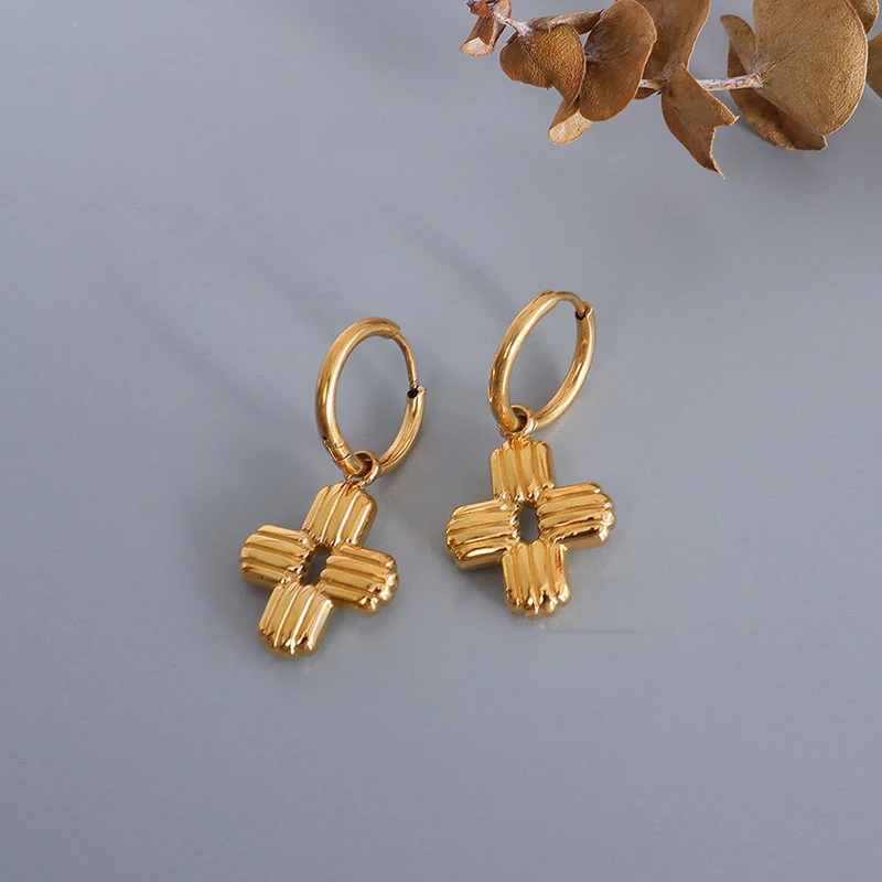 

YAONUAN Trendy Hollow Cross Gold Plated Titanium Steel Earrings For Women Vintage Jewelry Accessories Gifts 2021 New Christmas