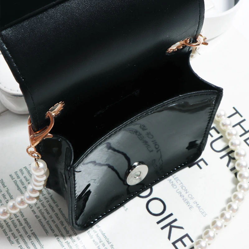 

Pearl Buckle Strap Belt Bag Design Summer Waist Packs 2021 Women's Brand Shoulder Bags Sweet Girl Small Flap