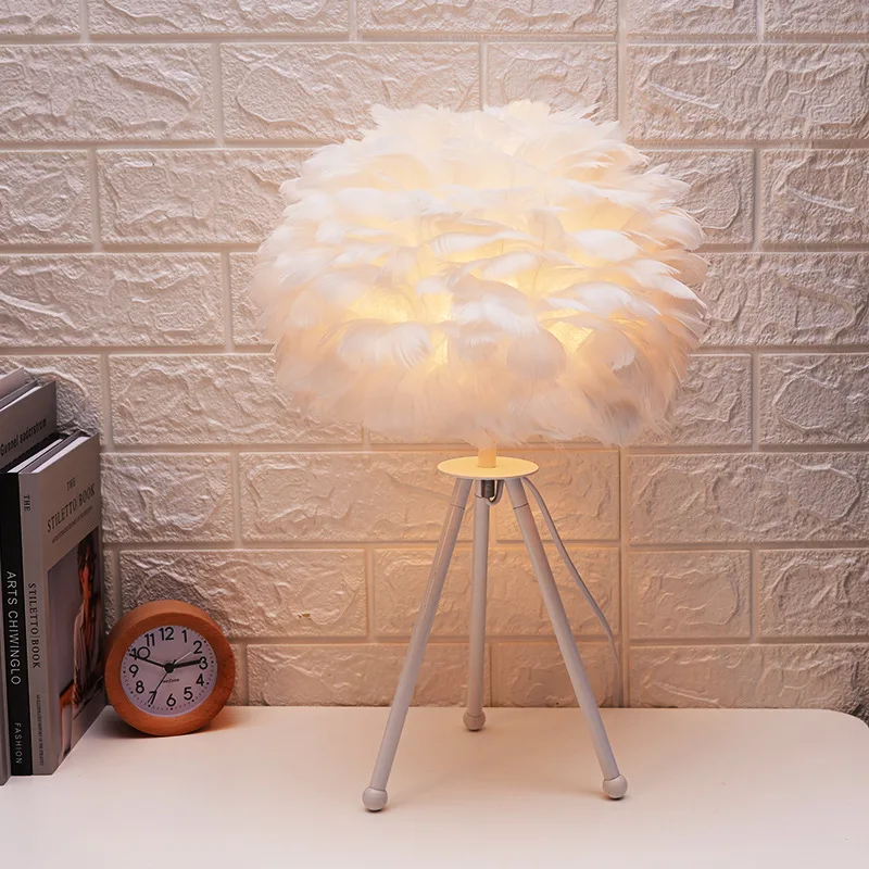 Настольная лампа с перьями для спальни Современная прикроватная гостиной