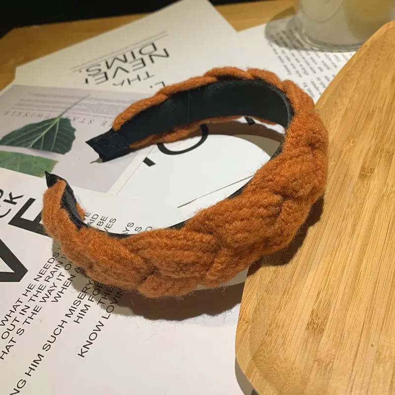 

Girl WoolNew Winter Knitted Headband Women Warm Handmade Hairband Girls Fashion Solid Turban Center Knot Casual Hair Accessories