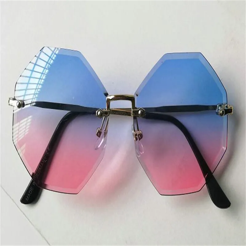 

Zowensyh 2019 HOT Polygonal trendy Ocean Sunglasses ladies gradient color rimless trimmed Sun glasses cross-border glasses