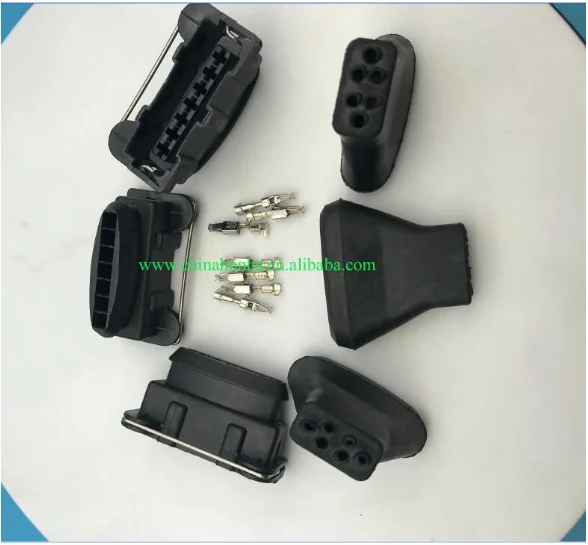 Штекер 7-контактный с резиновым колпачком для модуля зажигания Tyco/AMP Junior Power Timer(JPT)