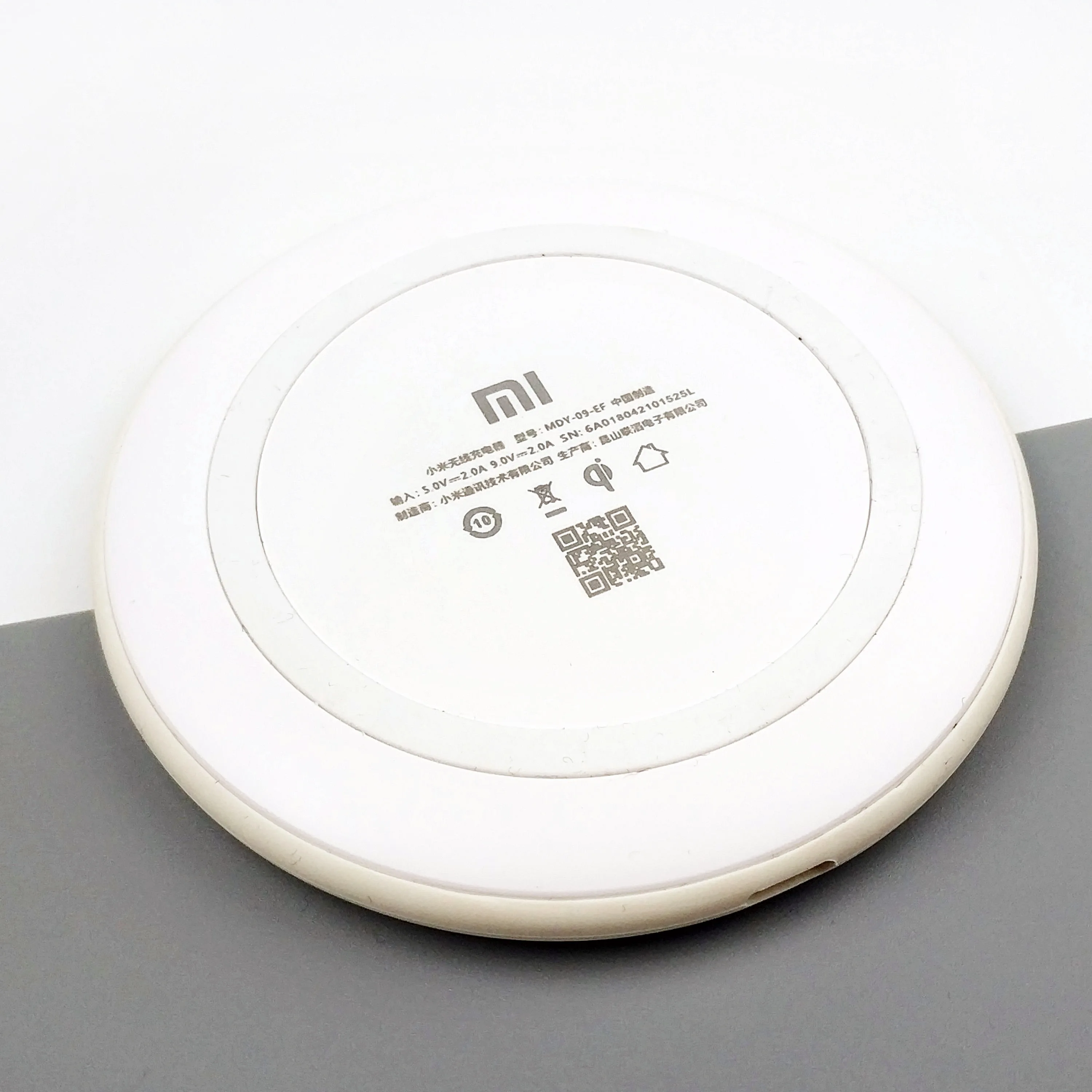 XiaoMi Qi Smart Беспроводное зарядное устройство 10 Вт Quick MI Charge Pad для XiaoMI 9T 9 Mix 3 2s Galaxy S10