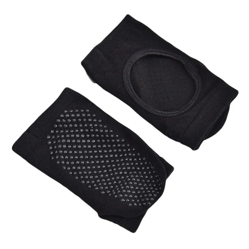 

New Women Anti Slip Yoga Socks Two Toe Sport Cotton Pilates Sock Ventilation Quick-Dry Ballet Professional Dance Sock Slippers
