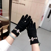 retro portrait pearl metal love cashmere gloves fashion korean winter warm thickening finger ladies cycling touch screen gloves