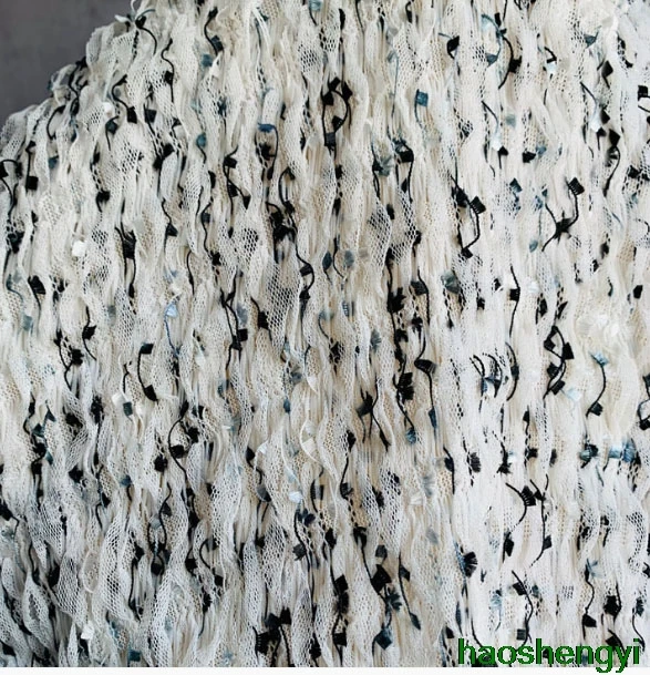 Черно-бело-синяя плиссированная пряжа в горошек с кисточками декоративная