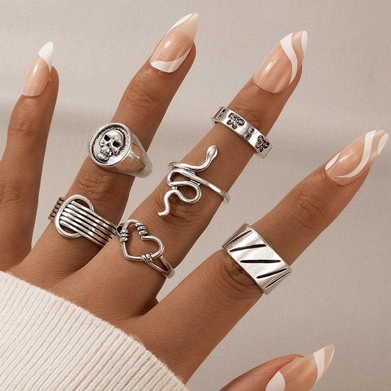 Vintage Women Skeleton Snake Aesthetic Flower Rings Set Fashion Party Ring For Women Finger Wedding Jewelry