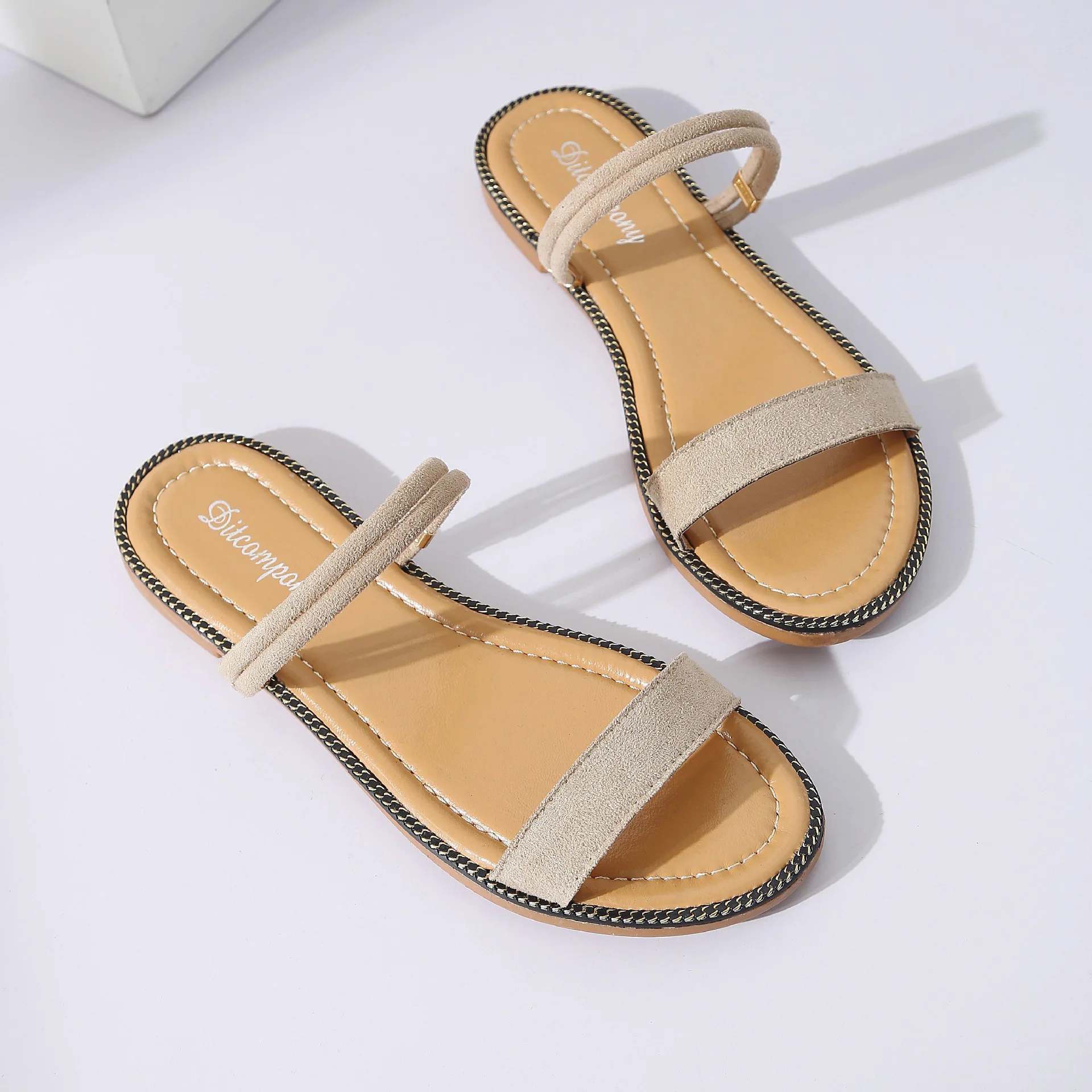 

Beach Women's Bohemian sandals and slippers two women's summer flat bottomed simple holiday versatile seaside one line sandals