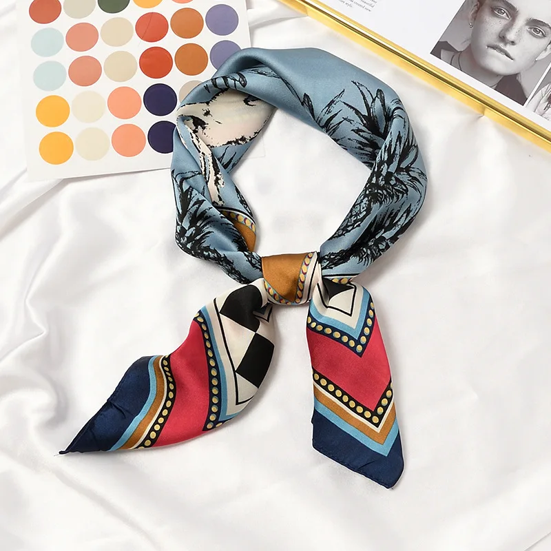 

Summer New Unique Pattern Silk Square Scarf Pineapple Cute Small Bandana Neckwear Bright Foulard