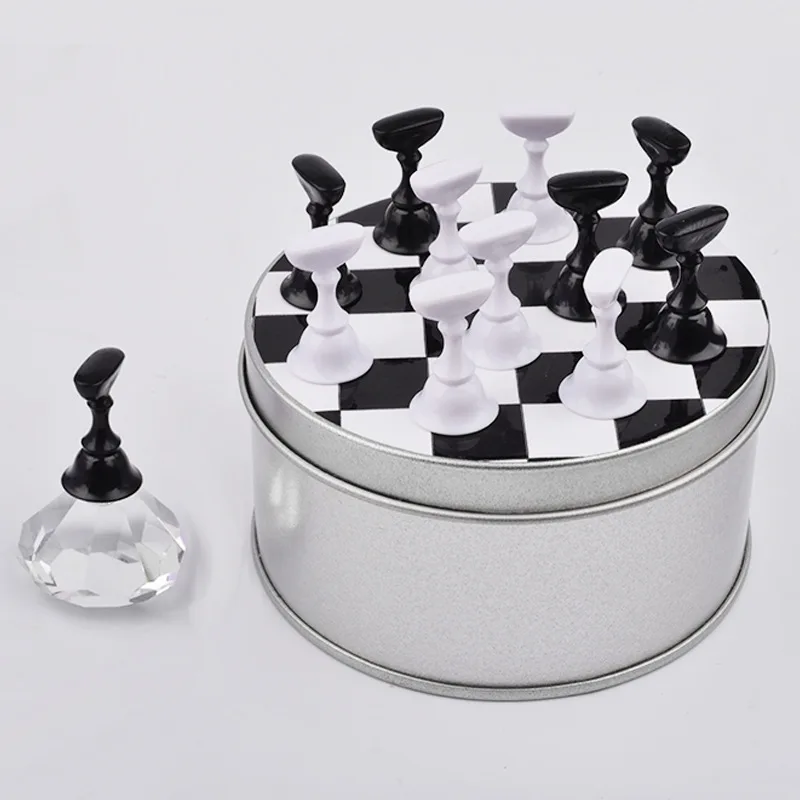 

12pcs/set False Nail Magnetic Showing Shelf Chess Crystal Practice Holders Display Stand Holder Manicure Nail Salon Tools