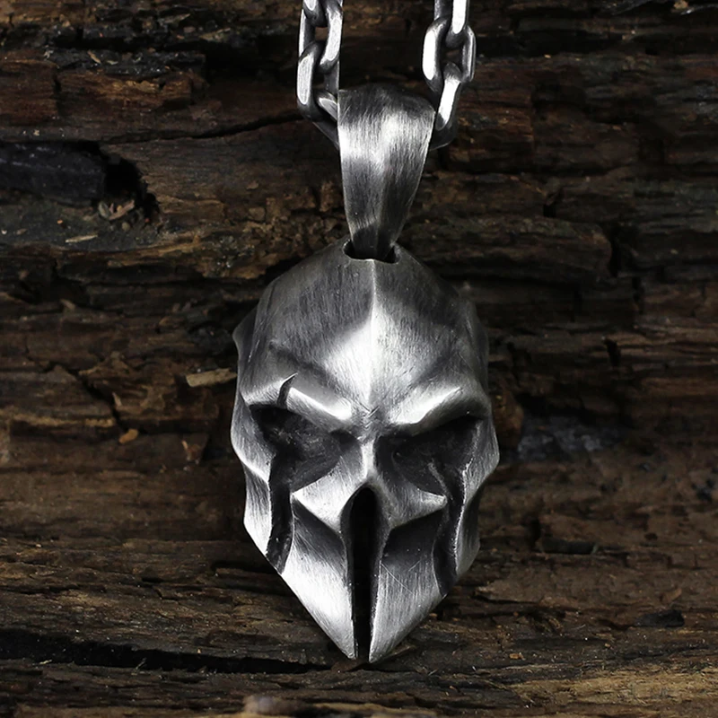 

Exquisite Spartan helmet mask knight warrior pendant necklace men's nightclub bar domineering jewelry