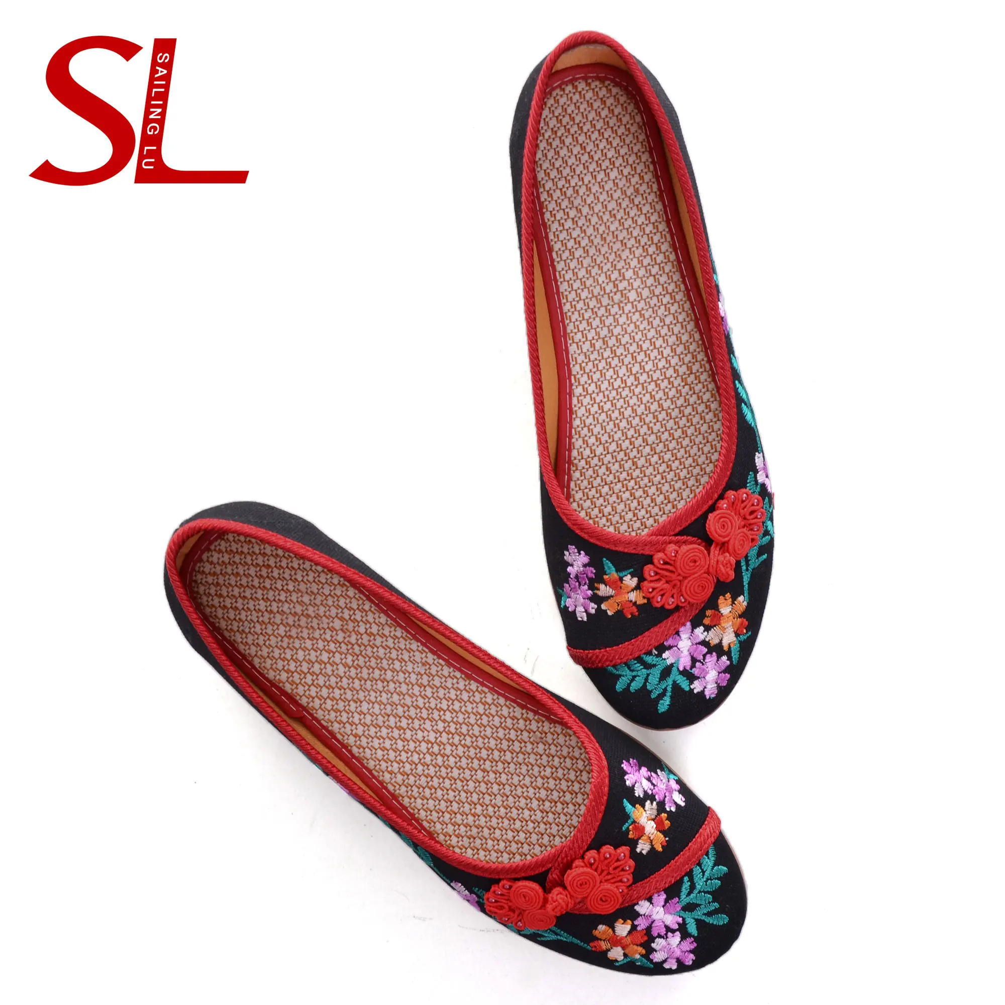 Парусиновые балетки на плоской подошве с вышивкой Женская нарядная обувь без