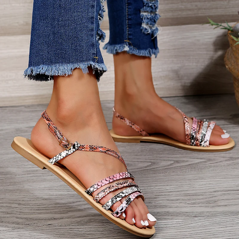 

2021 Summer New Women's Fashion Solid Color Round Head Flat-heeled Buckle Type Outdoor Non-slip Comfortable Casual Shoes 36-43