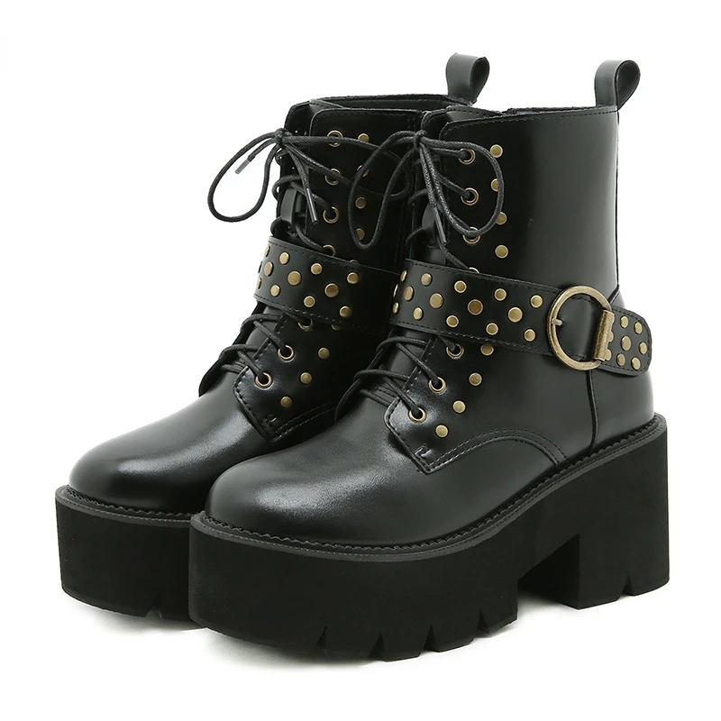 

Женские ботильоны на платформе, водонепроницаемые ботинки из мягкой кожи, на шнуровке, с заклепками, на высоком каблуке и цепочке, большие р...