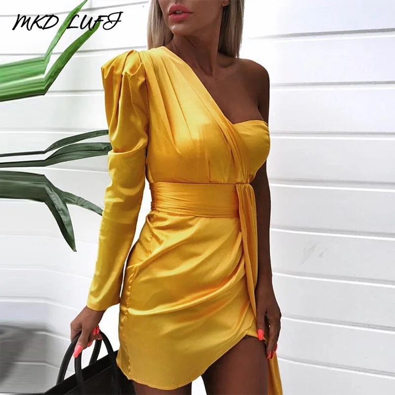 Сексуальное платье на одно плечо с рюшами женское длинным рукавом Осеннее