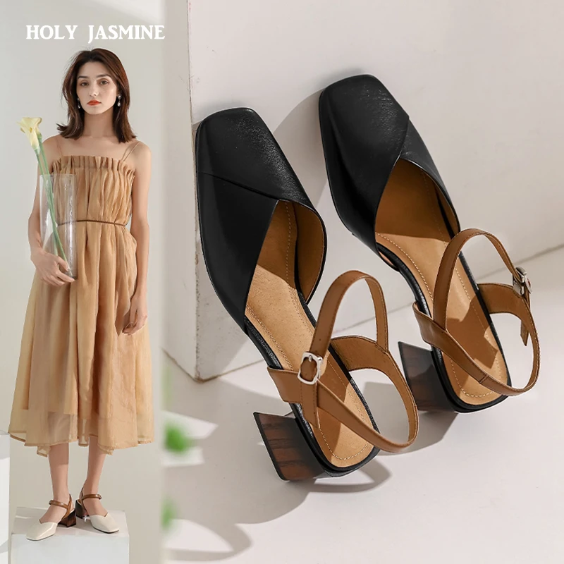 

2021 Spring and Summer New Korean Version of The Wild Fashion Chunky-Heel Fairy Wind Shoes Female Baotou Party Sandals Female
