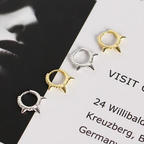

Серьги из серебра 925 пробы, женские серьги, необычные, дикие, мини круглые, маленький треугольный циркон, ювелирные изделия, вечерние, подаро...
