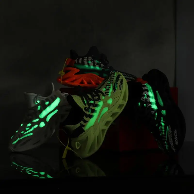 

Shoes Men Sneakers Luminous Hollow Out Soles Male Luxury Shoes Outdoor Sports Trainer Fashion Loafers Running Shoes for Men