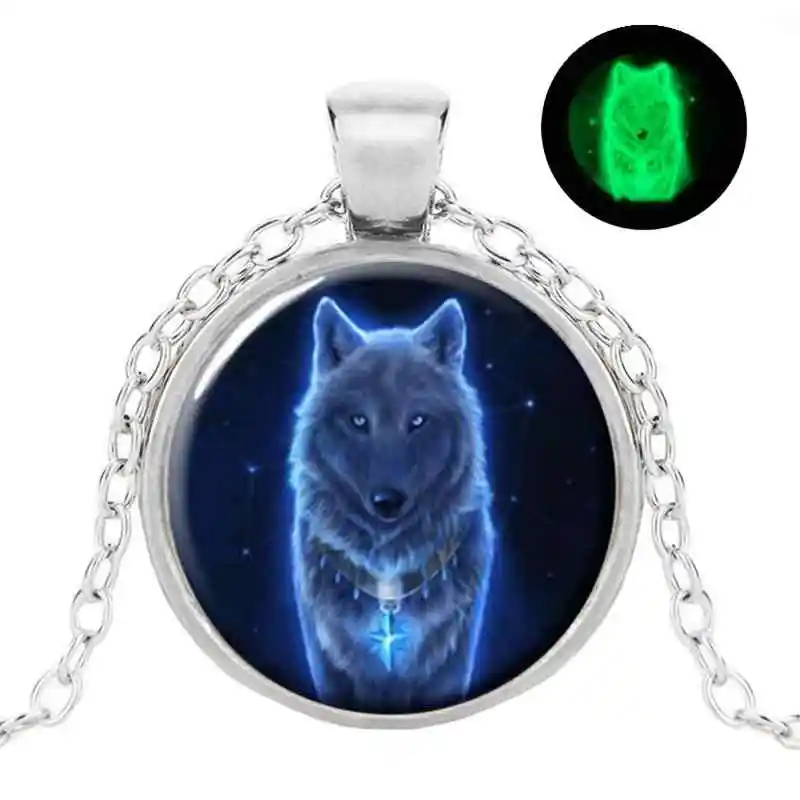 

New Wolf Night Light Crystal Glass Necklace Pendant Glass Jewelry Photo Accessories