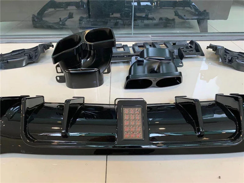 

Applied to Babos Lip Mercedes Benz S-class W222 Four Outlet Tail Throat