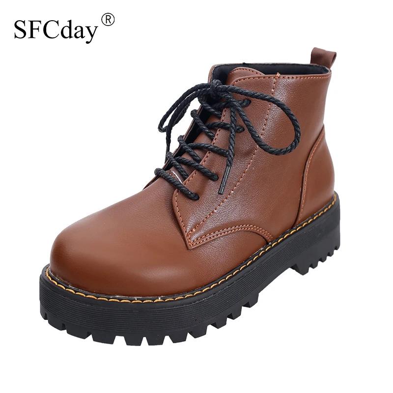 Женские ботильоны на шнуровке платформе с квадратным каблуком в стиле ретро