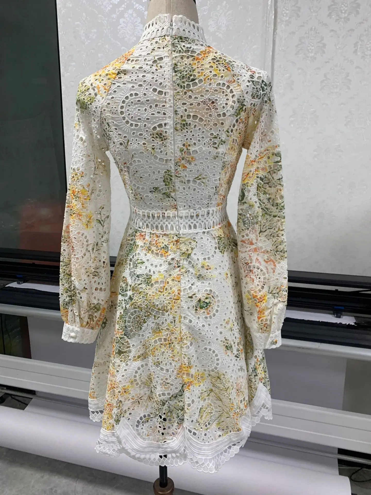 

2021 Spring Summer Stand Collar Printed Embroidered Hollow Mini Dress Women's Single-Breasted High-Waist Lace Dress with Slings