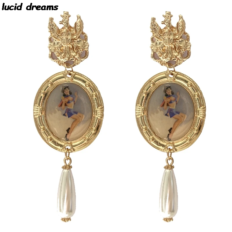 

Vintage Drop Earrings For Women Dangle Pendent Round Hook Gold Girls Comic American Painting White Pearl Accessories Jewelry New