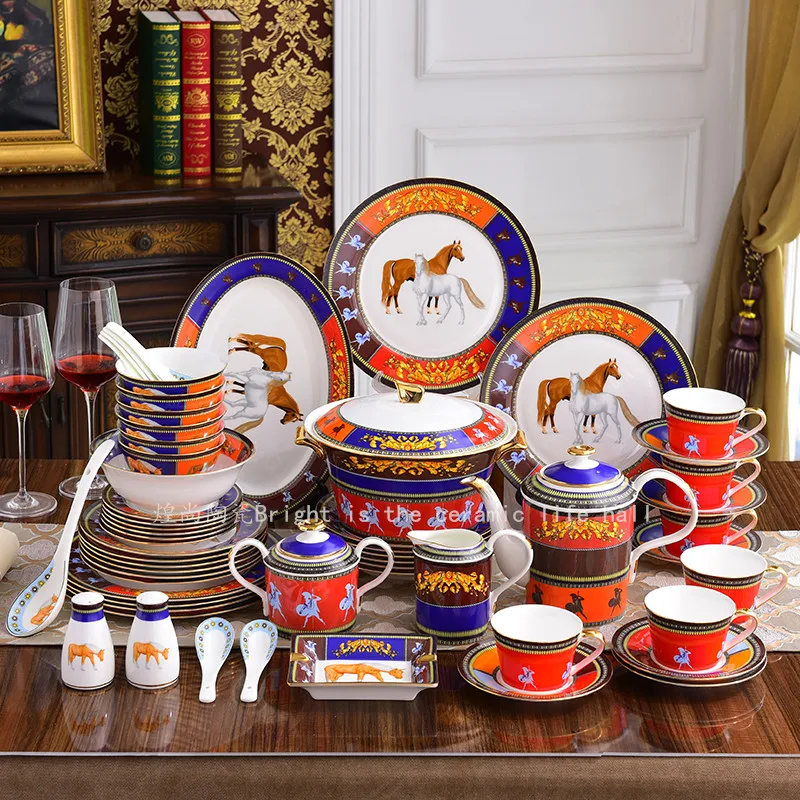 

Высококачественная посуда из костяного фарфора, набор тарелок, миски, тарелки, миски и тарелки для дома, европейский стиль