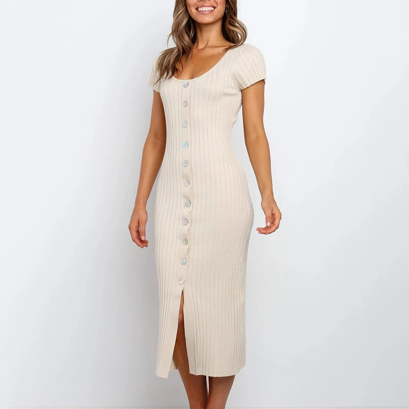 Женское платье трикотажное приталенное с коротким рукавом карандаш пуговицы