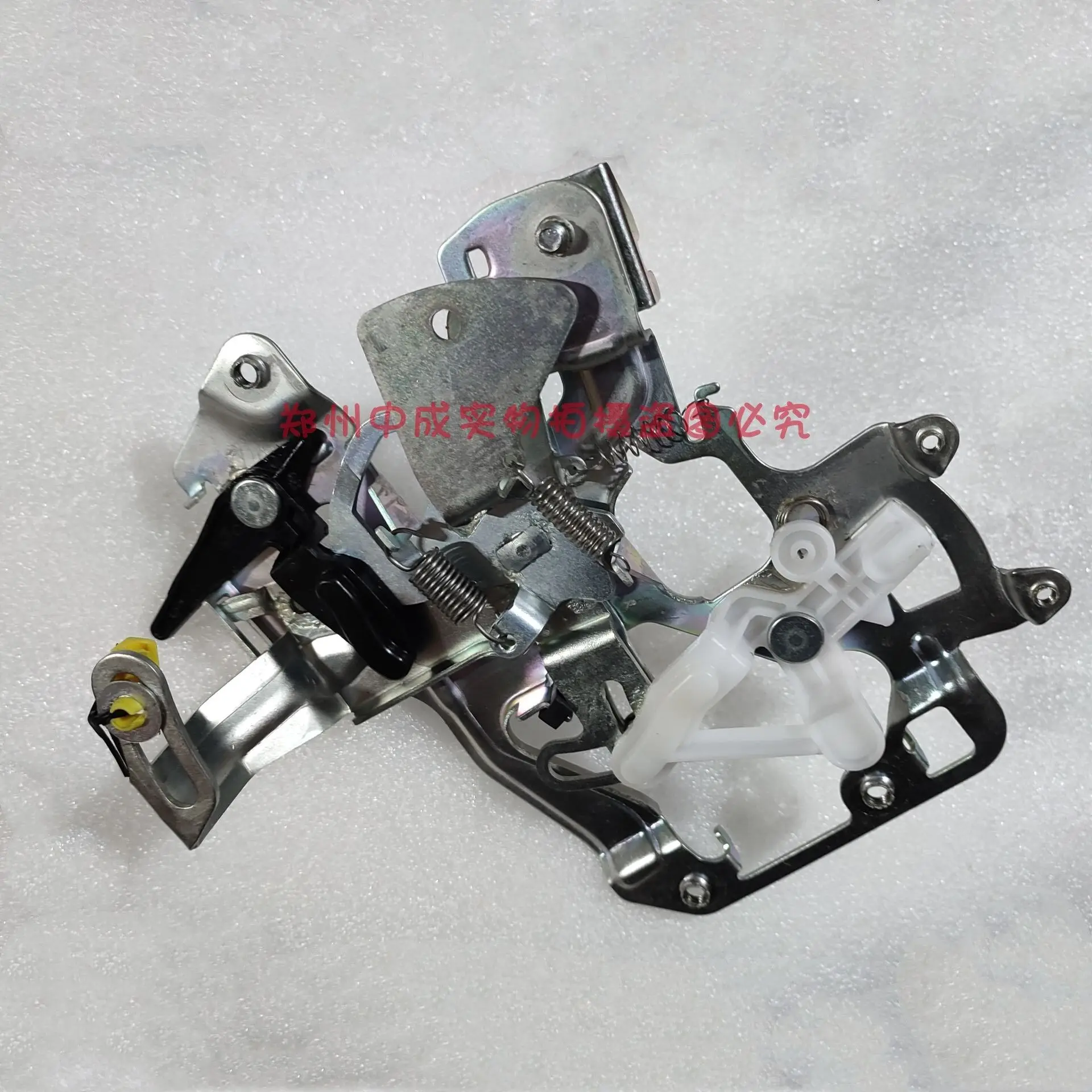 

Замок для раздвижной двери DFM ZNA SUCCE