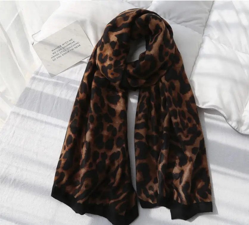 Шарф женский с леопардовым узором хиджаб шарф Элитный брендовый Шелковый платок