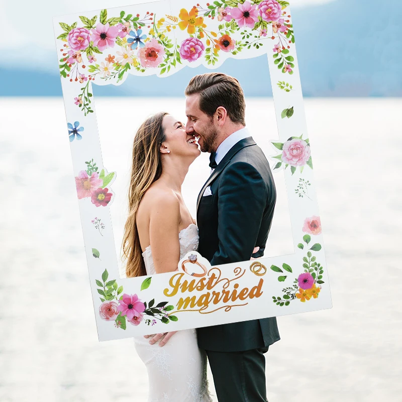 

Wedding Photo Booth Frame Decor Just Married Romantic Photo Booth Props MR MRS Banner for Wedding Party Decoration