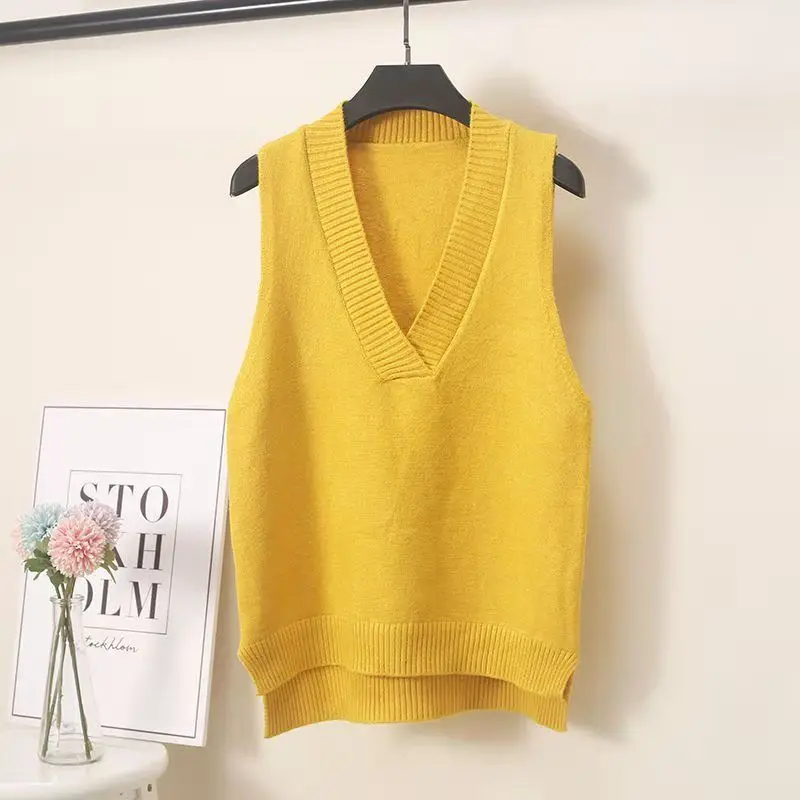 

Fashionable Solid Color V-neck Sweater Vest Women Loose Sleeveless Simple Commuter Undecorated Knitted Sweater Vest Femal Spring
