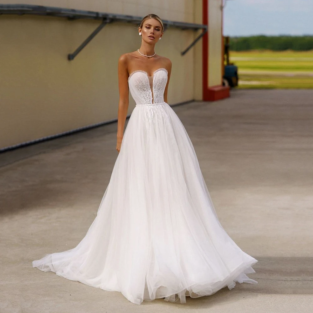 

Shiny Animal Smoke Top Appliques 2021 New Backless Country Bridal gown Custom princess Wedding