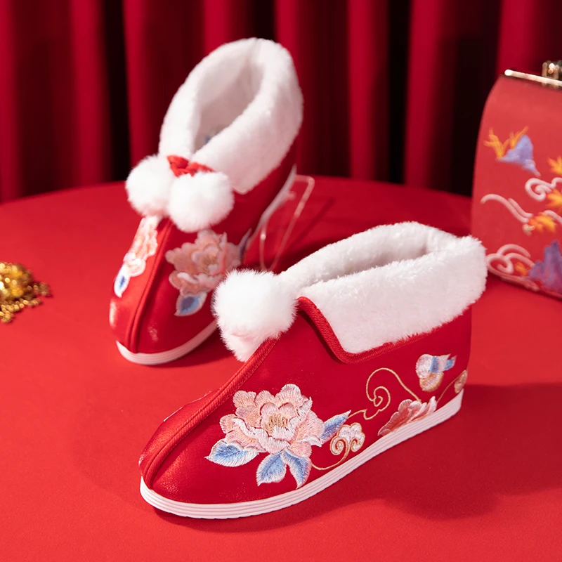 

Свадебные туфли женские зимние на флисовой подкладке с круглым носком в старинном стиле Xiuhe невидимые приподнятые свадебные красные Костюм...