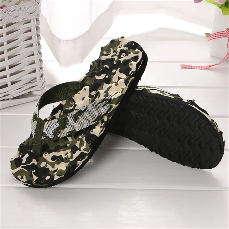 Men Flip Flops Floor Flat Shoes Indoor Summer Home Slippers Male Massage Slipper Camouflage Comfortable Zapatillas de hombre