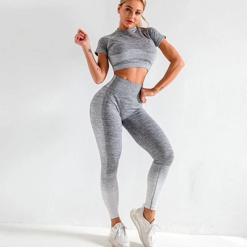 Женский трикотажный комплект NORMOV серый повседневный для занятий фитнесом в