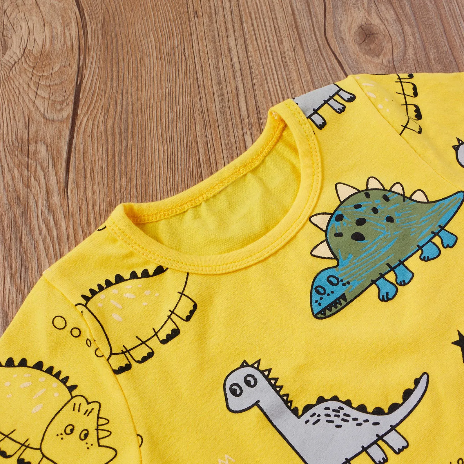 

6M-4Y Boys Girls Clothing Sets Short Sleeve Cartoon Dinosaur Shirt Tops+Elasctic Shorts Kids Clothes Casual Clothing Sets