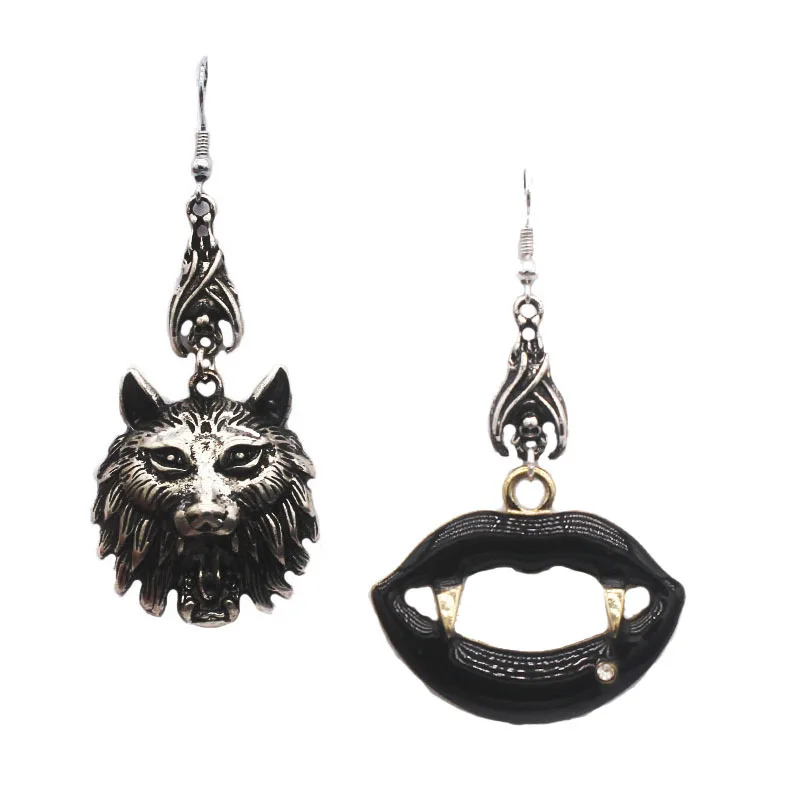 

WANGAIYAO New Halloween Fashion Personality Vampire Werewolf Asymmetrical Earrings Creative Vampire Mouth Men's and Women's Neck