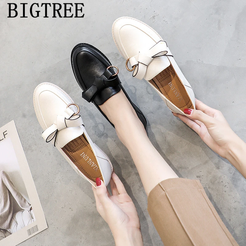 Туфли женские на плоской подошве кожаные лоферы удобная рабочая обувь с бантом