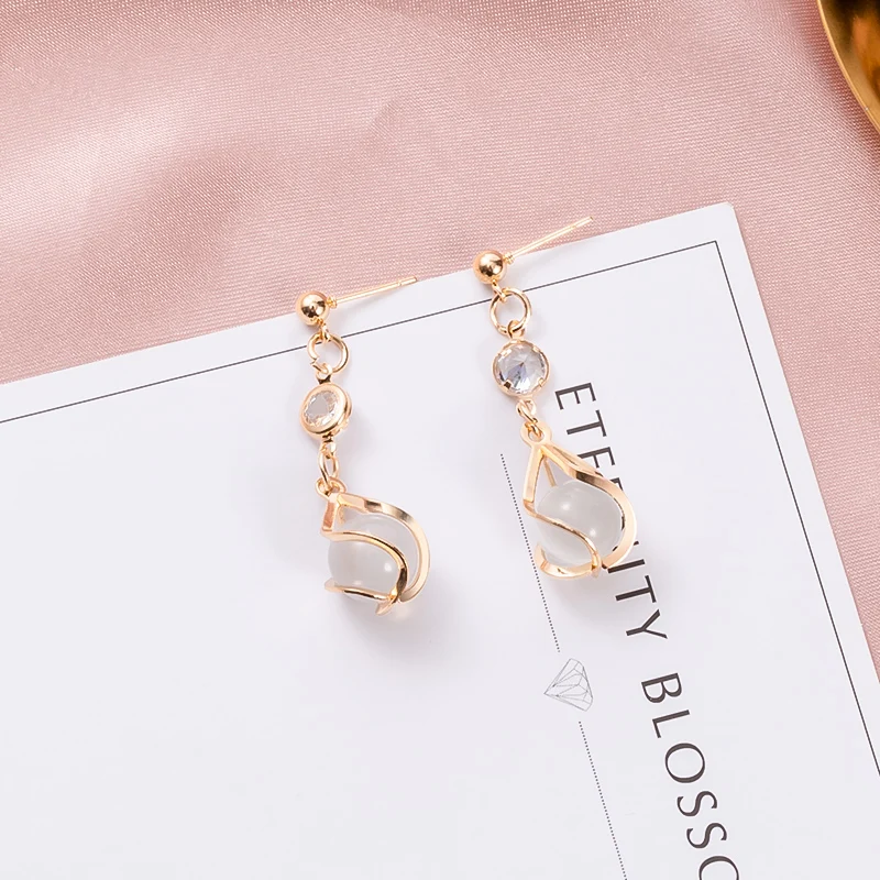 

New Statement Fashion Acrylic Drop Earrings Korean Version Of Dangling Earrings For Women Geometric Asymmetric Earrings Jewelry