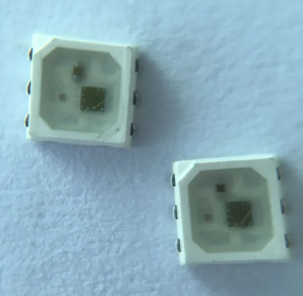 WS2813 миниатюрный светодиодный чип SMD 3535 RGB для полосы экран дисплея 5 в постоянного