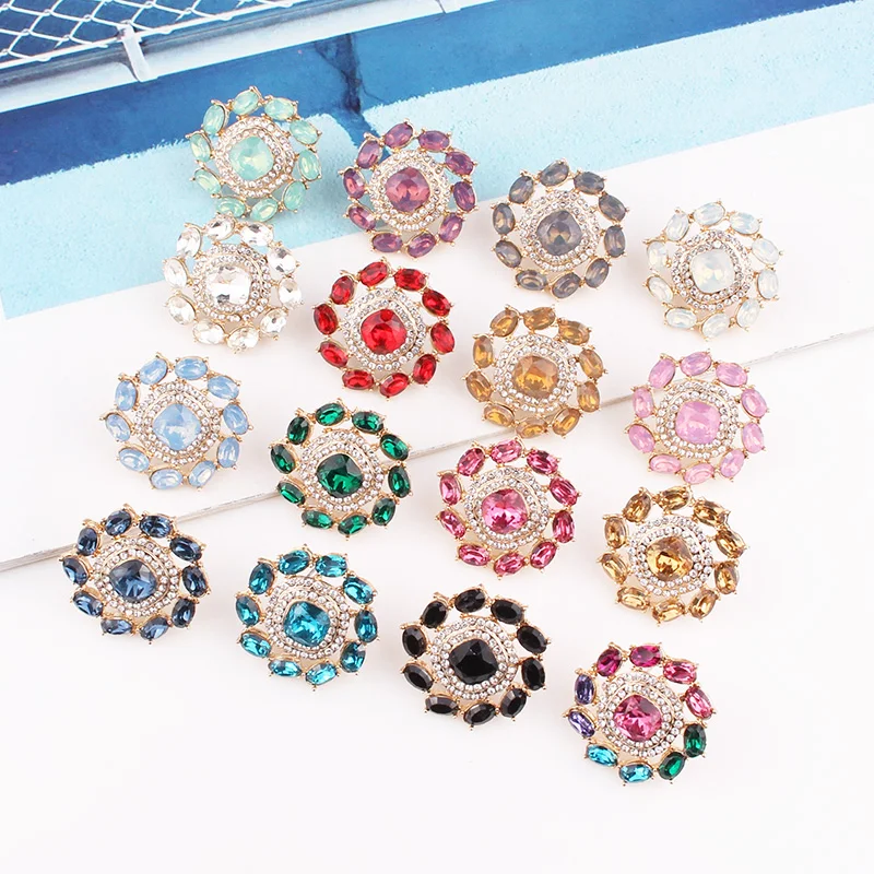 LUBOV квадратные серьги гвоздики с кристаллами Свадебные зеленые/розовые/черные