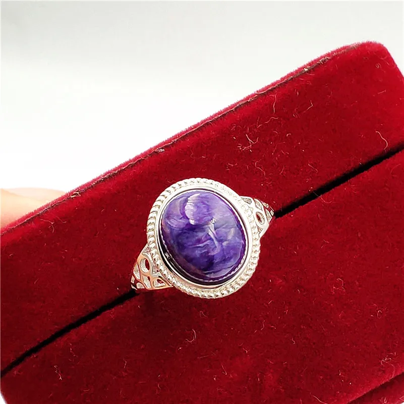 Кольцо из натурального фиолетового шароита регулируемое для женщин и мужчин