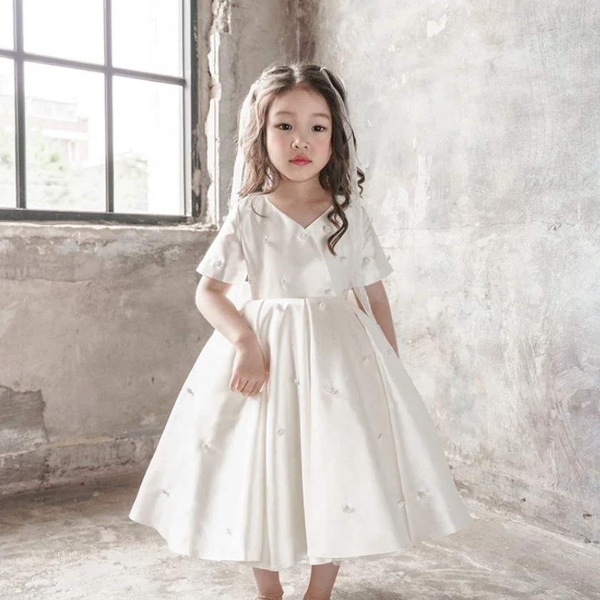 

2022 Summer White Ceremony Gown Beading Design Birthday Party Elegant Princess Christening Dress For Baby Girl Dresses A561
